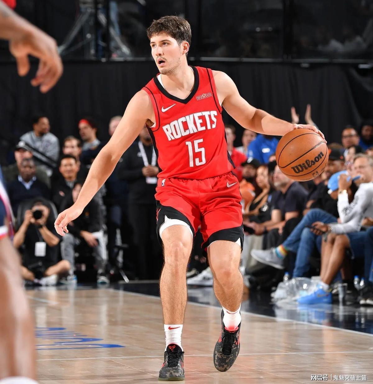 火箭续约杜兰特引争议：2年8000万是否低估死神价值？