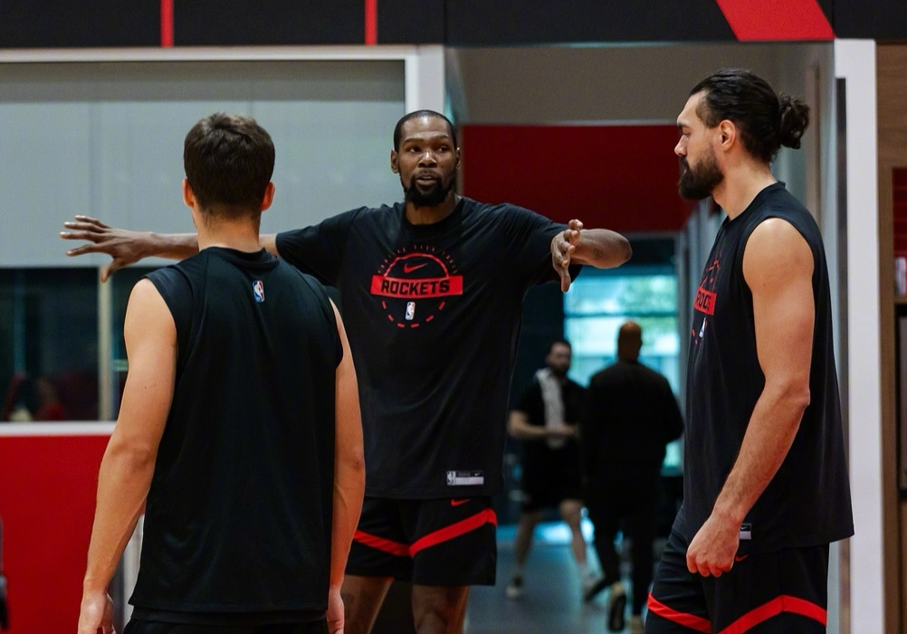 杜兰特降薪3000万续约火箭，NBA格局或将巨变