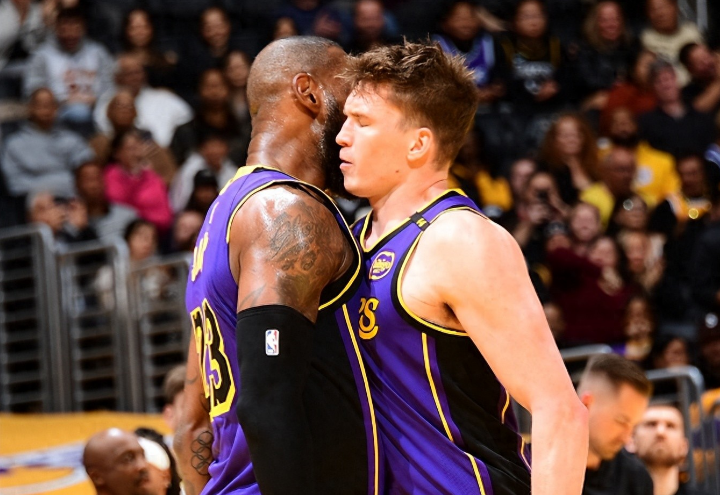 湖人交易克内克特遇阻：表现不稳，圈内评价负面