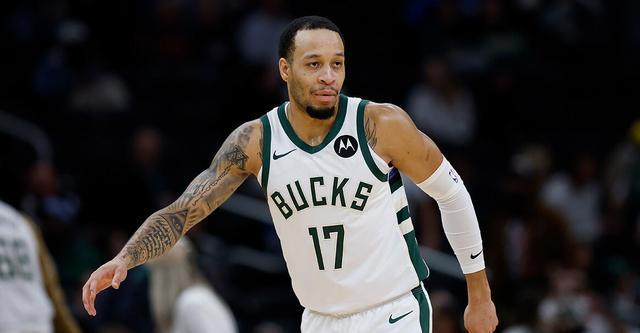 Scotto独家：雄鹿后卫科菲成功留队，里弗斯曾执教其新秀赛季