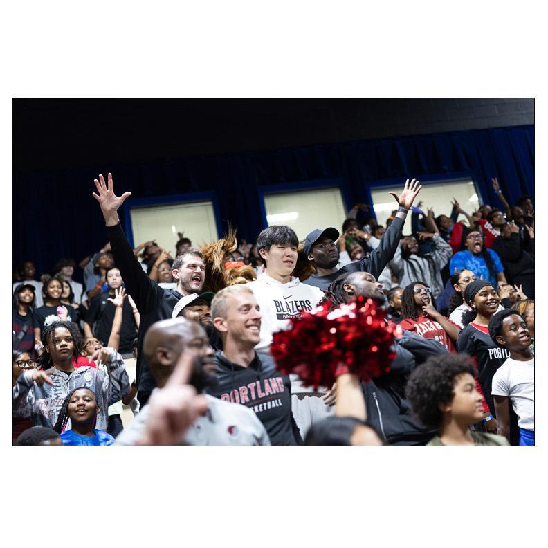 开拓者球迷社区活动盛况，杨瀚森惊喜亮相引关注