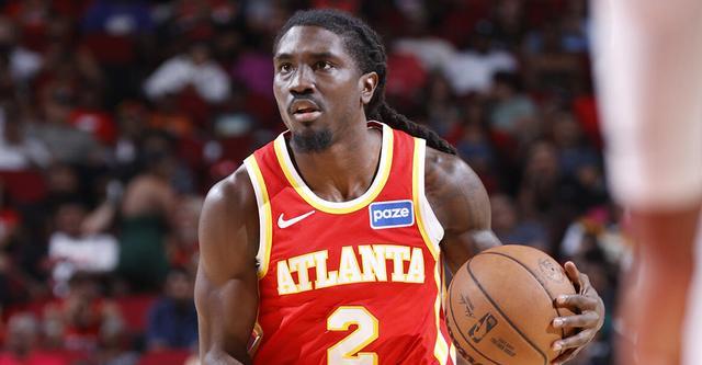 亚特兰大老鹰签约基顿-华莱士：落选秀首获标准合同