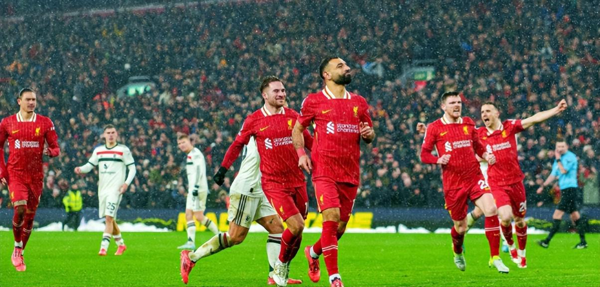 利物浦VS曼联：范戴克领衔防线，维尔茨携萨拉赫冲锋