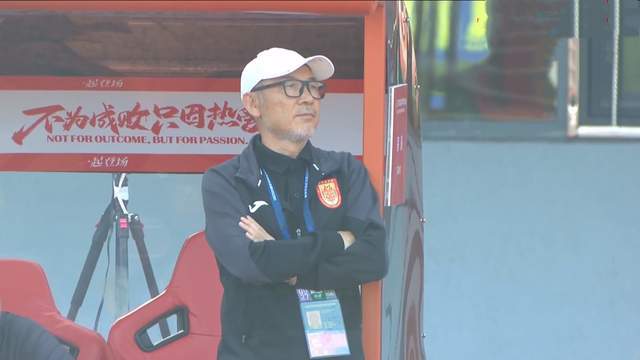 中甲末轮冲超战：张外龙激活向余望，重庆2胜1平即可锁定名额