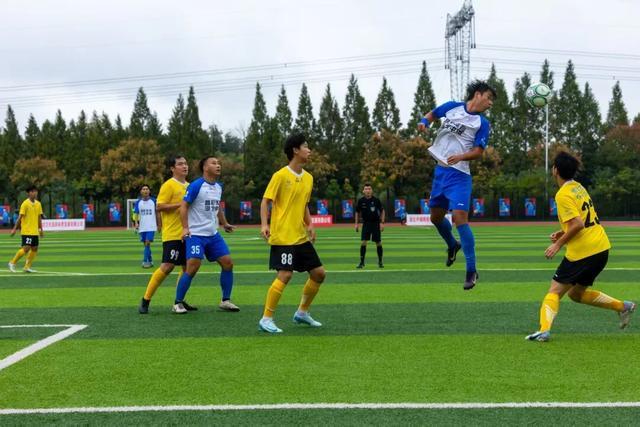 武昌职业学院2:1战胜武汉大学 高校足球联赛爆冷门