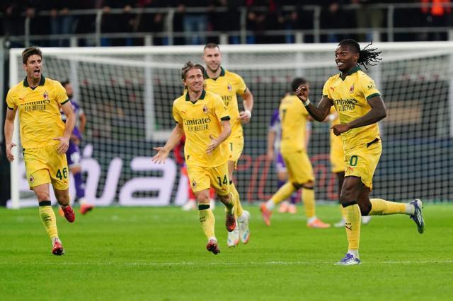 AC米兰残阵逆袭：莱昂双响引领红黑军团登顶意甲