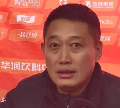 青岛红狮主帅王霄：俱乐部长久运营才是球队根本