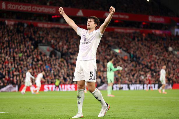 曼晚球员评分：姆伯莫马奎尔9分领衔，B费等8分闪耀双红会