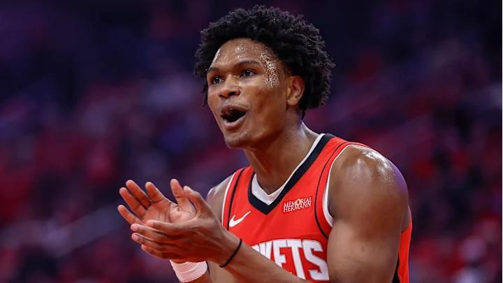 阿门-汤普森自信发声：我才是NBA现役最佳防守球员