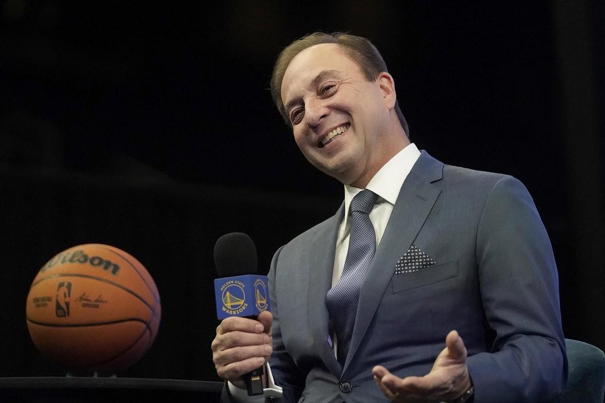 勇士老板乔-拉科布计划收购湾区足球队与棒球队