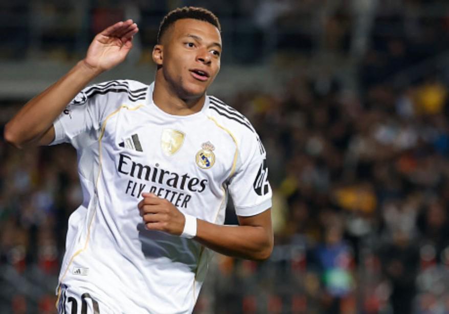 姆巴佩西甲前9轮狂轰10球，皇马70年仅4人达成此壮举