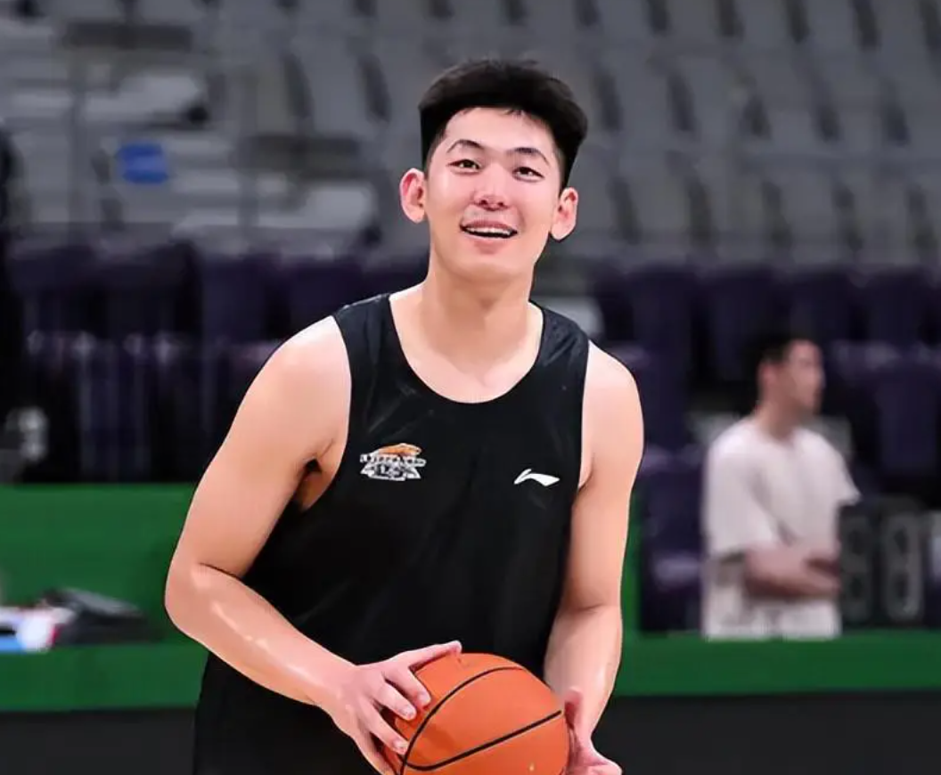 辽宁大胜山东：张陈治锋蜕变，李虎翼稳健，王化东涨球显实力