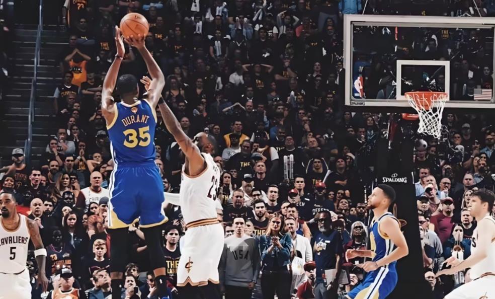 杜兰特降薪续约火箭，超越老詹成NBA薪资第一人！