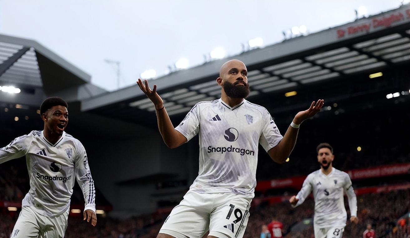 曼联2:1力克利物浦，117年客胜纪录再现，阿莫林终结红军4连败