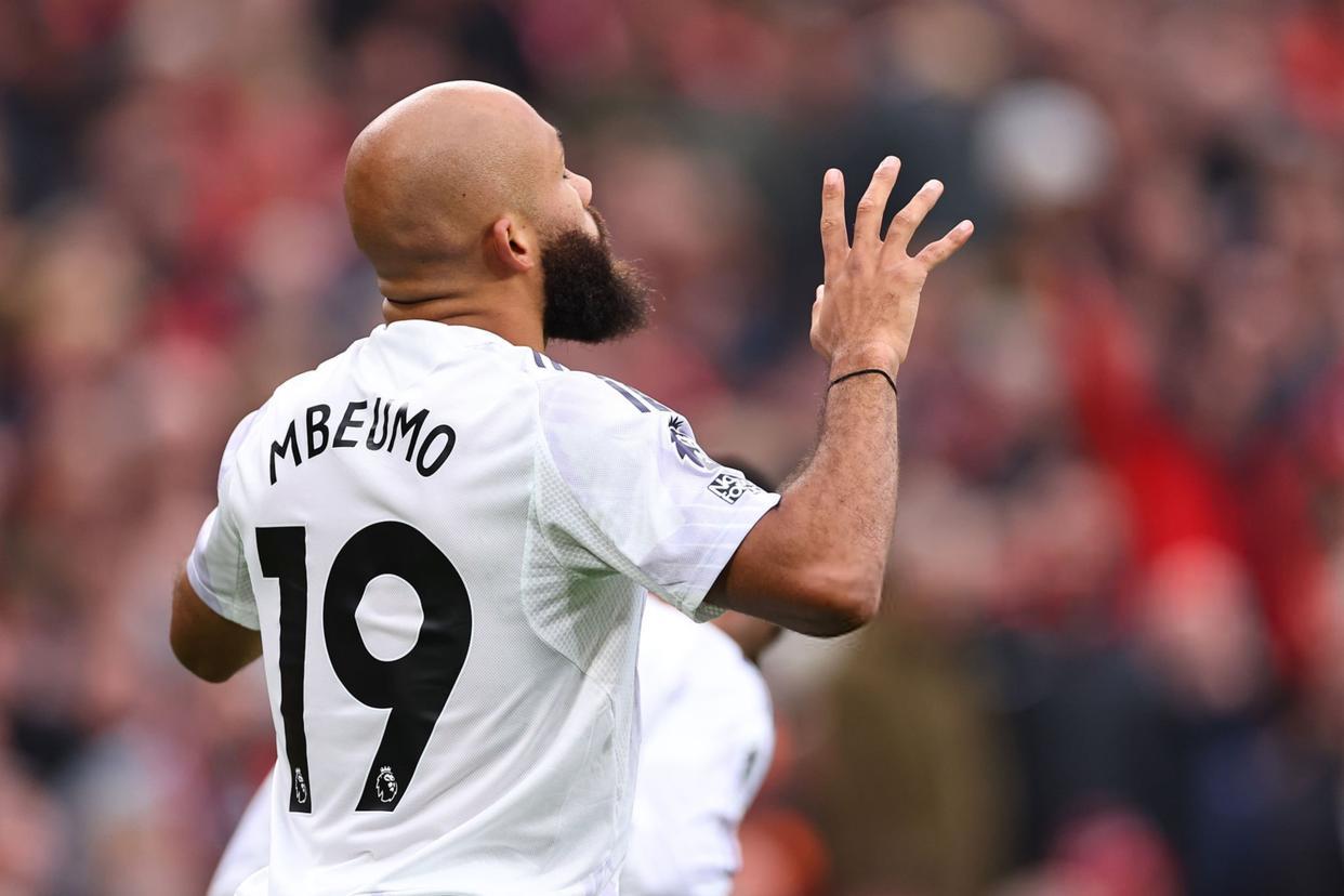 1-2！1.45亿锋霸哑火，马队84分钟绝杀，曼联送利物浦4连败