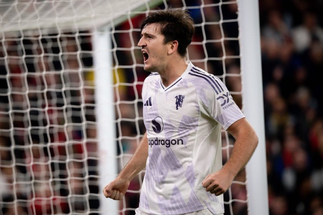 曼联制胜英雄！马奎尔破门+9次解围，闪耀双红会