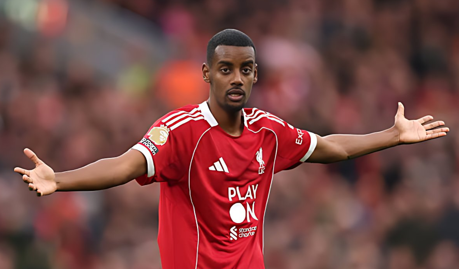 伊萨克双红会表现数据：2射1正，传球成功率63%解析