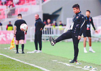 辽宁铁人下轮主场或提前冲超，仅需平局锁定胜局