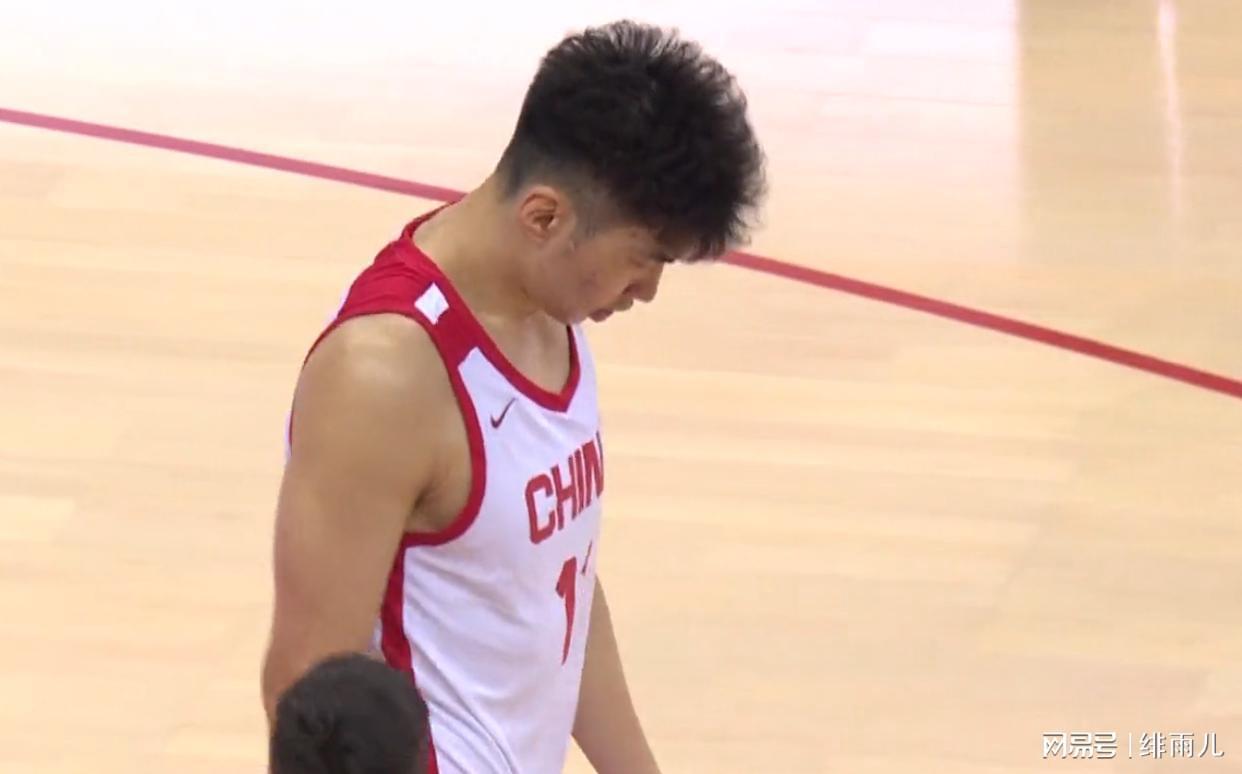 CBA遭挑战！男篮中锋余嘉豪西乙表现低迷，国家队前景堪忧