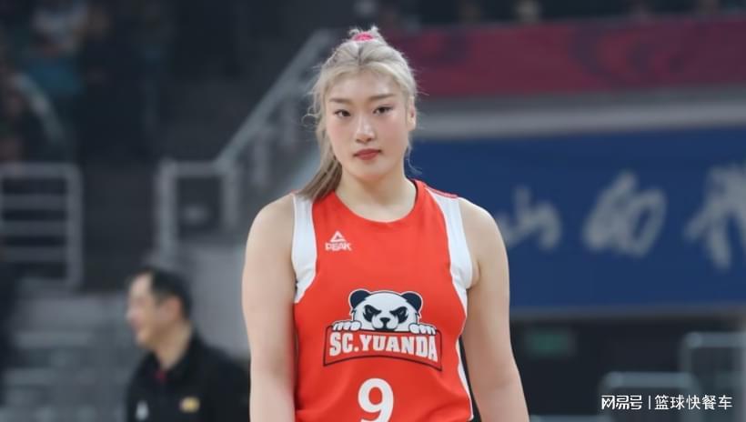 0分困境！李梦重返国家队前景堪忧，宫鲁鸣是否再给机会？