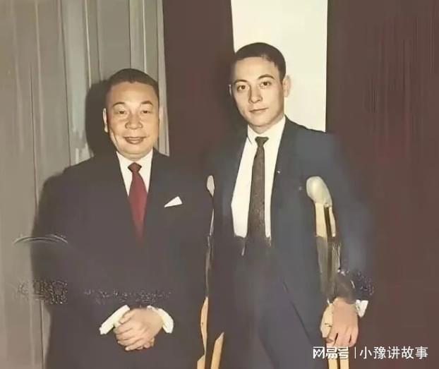 1970年蒋经国与蒋孝文合影：长子智商仅七八岁的背后故事