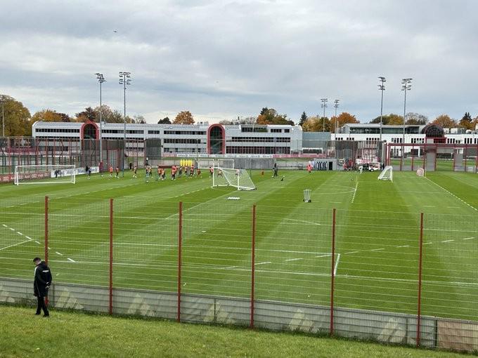 格纳布里跑动训练，斯塔尼希奇恢复合练，拜仁伤员动态更新