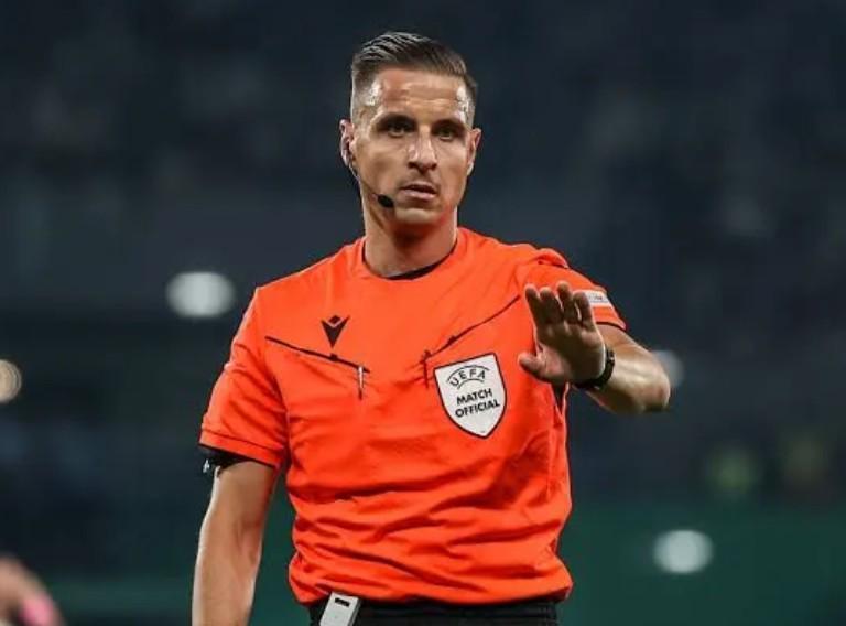 欧冠第三轮拜仁vs布鲁日：立陶宛裁判拉姆萨斯执法