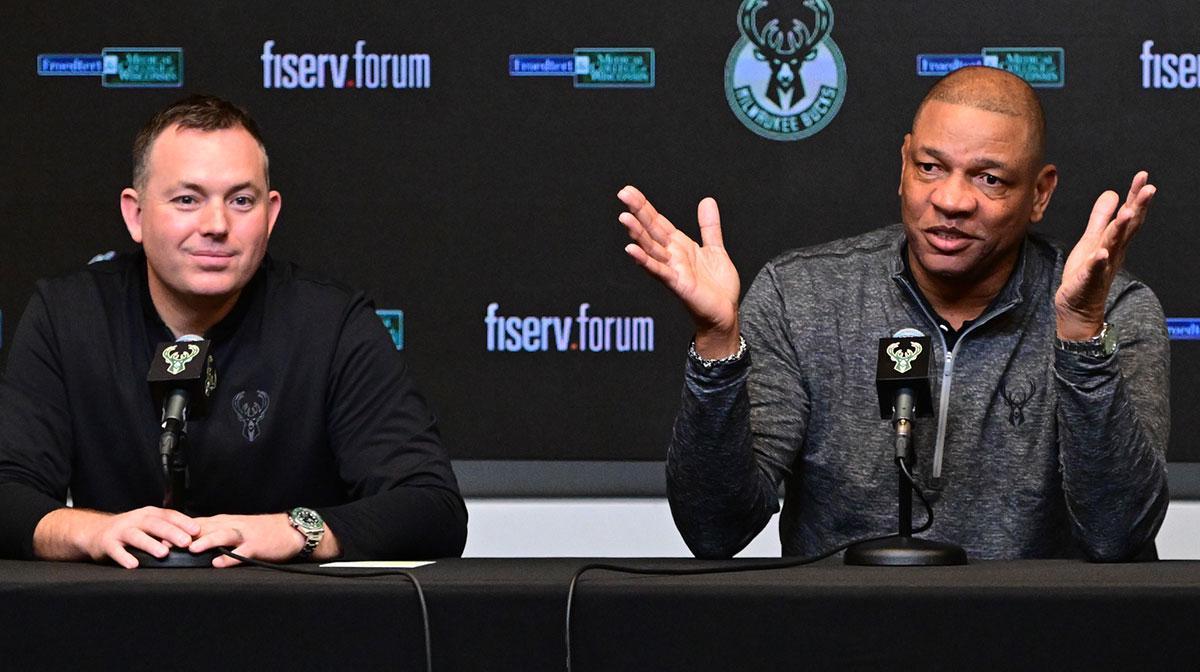 雄鹿动态：密尔沃基雄鹿队赛季前积极运作交易