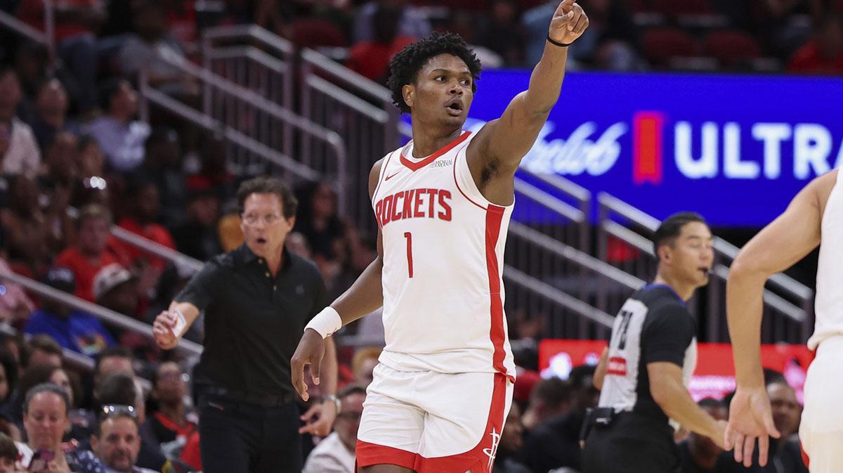 火箭新星阿门·汤普森盛赞杜兰特：无私降薪彰显领袖风范