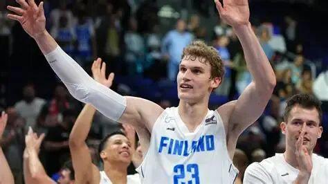 30天30队·爵士：马卡宁的巅峰与球队摆烂困境