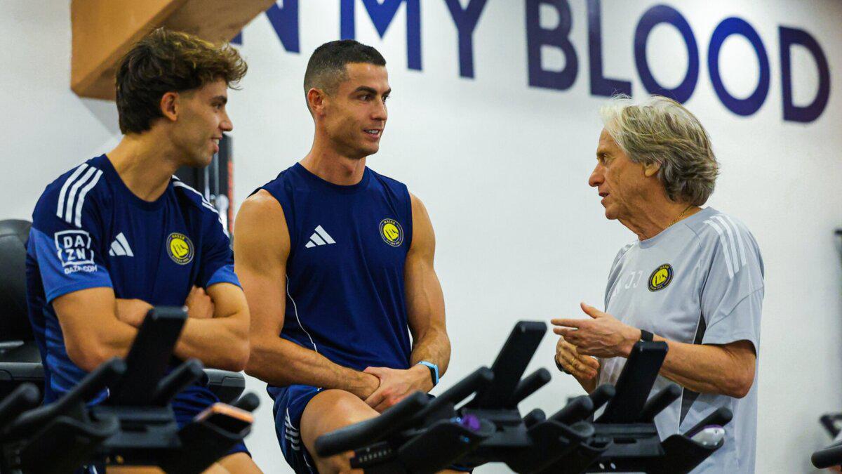 菲利克斯盛赞C罗：罚丢点球后秒回世界波，领袖风范尽显