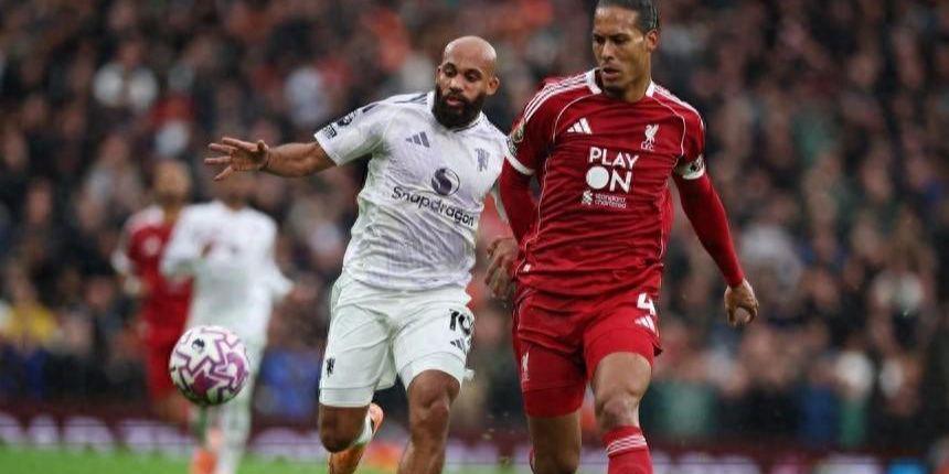 利物浦主场不败神话告破！范戴克遭猛批，防线危机何解？