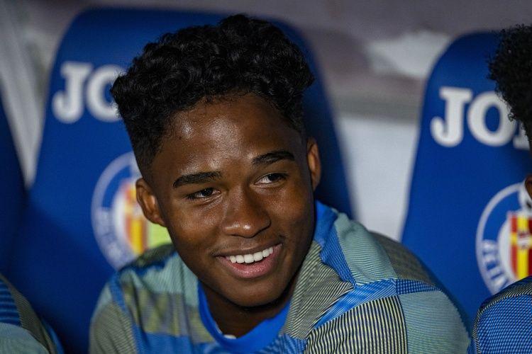 皇马19岁天才恩德里克：身价3500万却0出场，五个月无球可踢