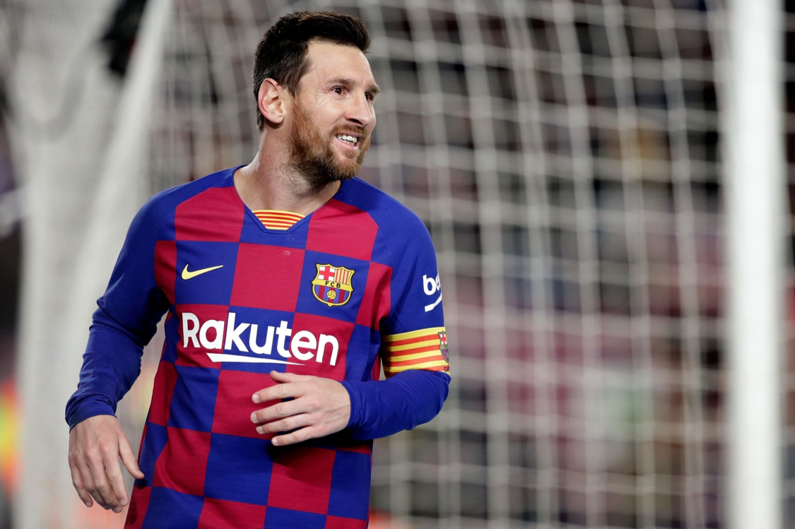 梅西+哈白布传控组合：让巅峰后卫集体破防的足球传奇