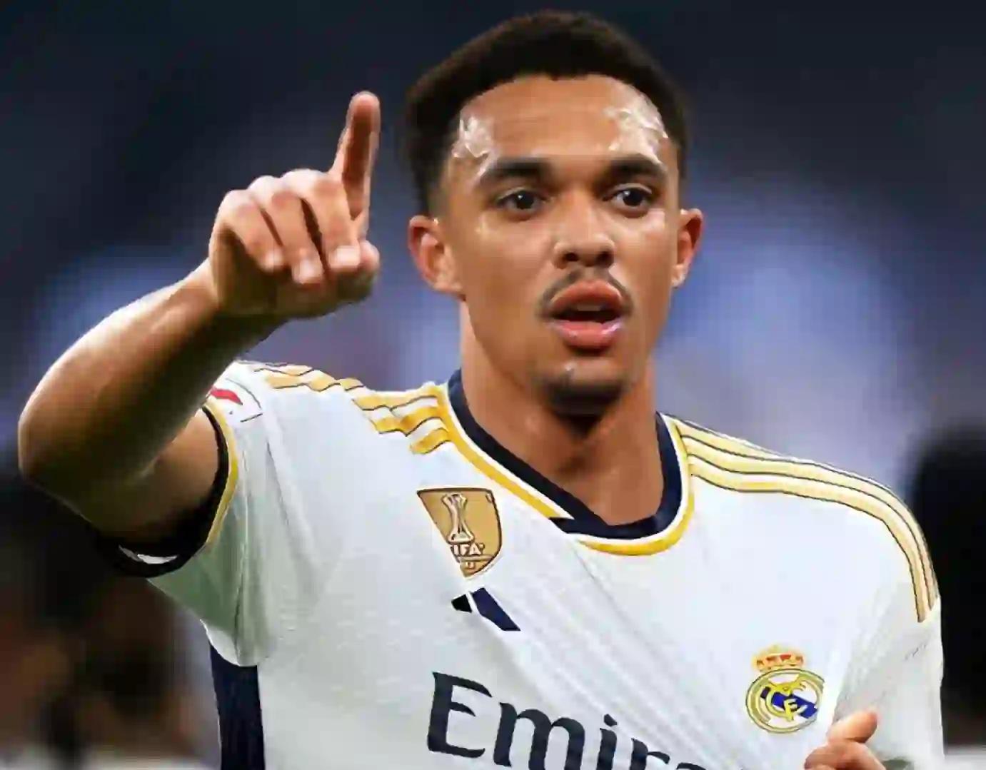 皇马战尤文前线：阿诺德或进大名单，阿拉巴伤情待查