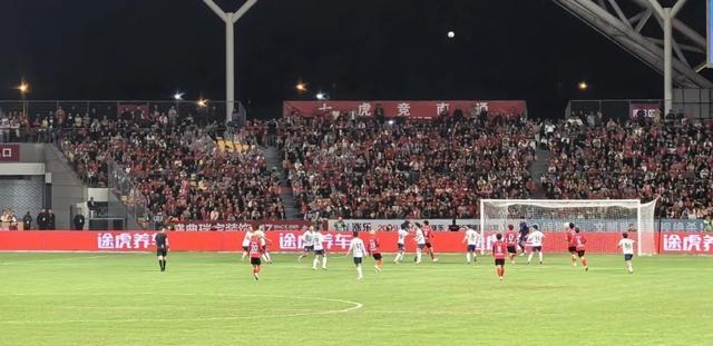 南通队4:2点球胜无锡 强势晋级苏超决赛