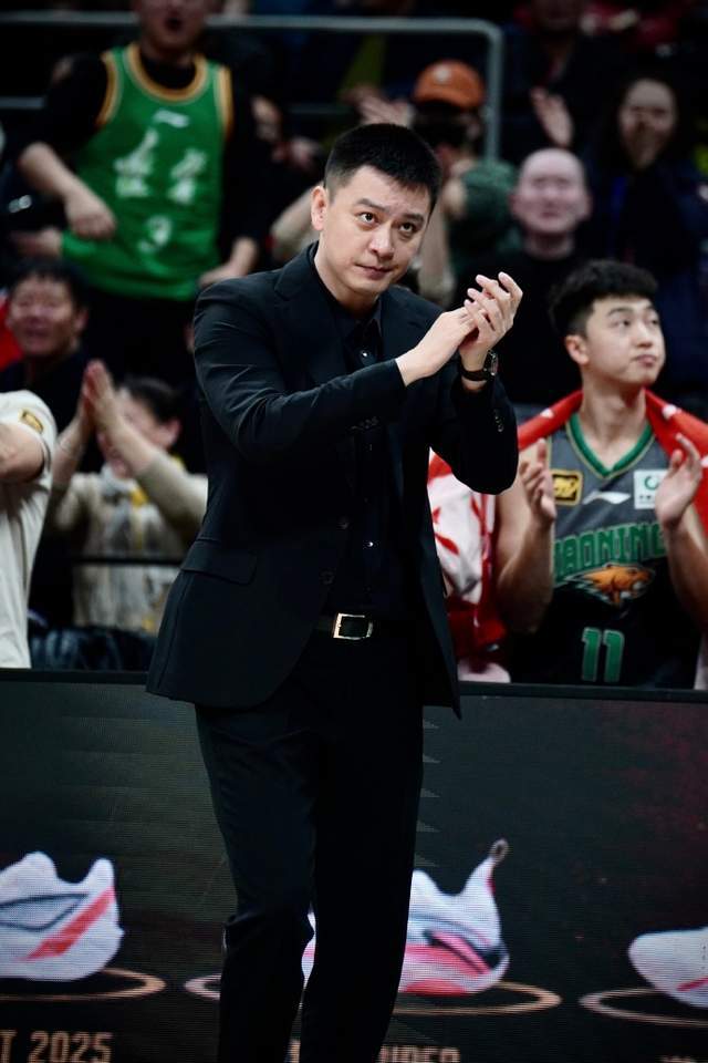 2025-26赛季辽篮赛程全解析：甜蜜开局与焦点对决