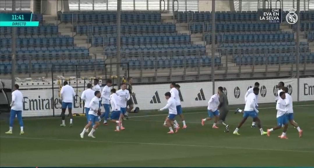 皇马欧冠赛前训练：卡瓦哈尔、阿诺德复出，赫伊森等四人缺席