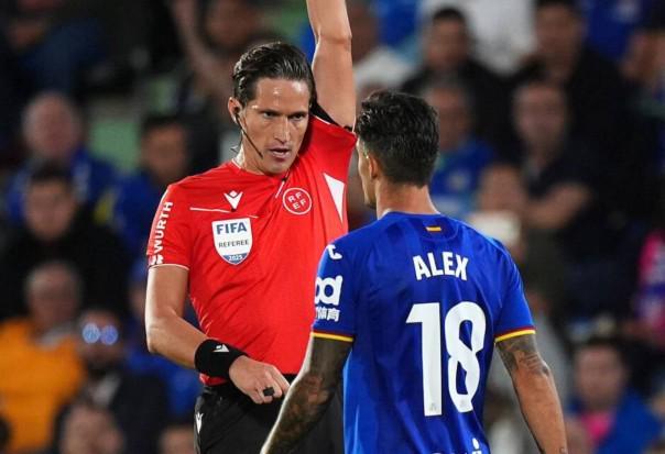 圣克里斯回应红牌：维尼修斯未挑衅，责任在我，未来会改进