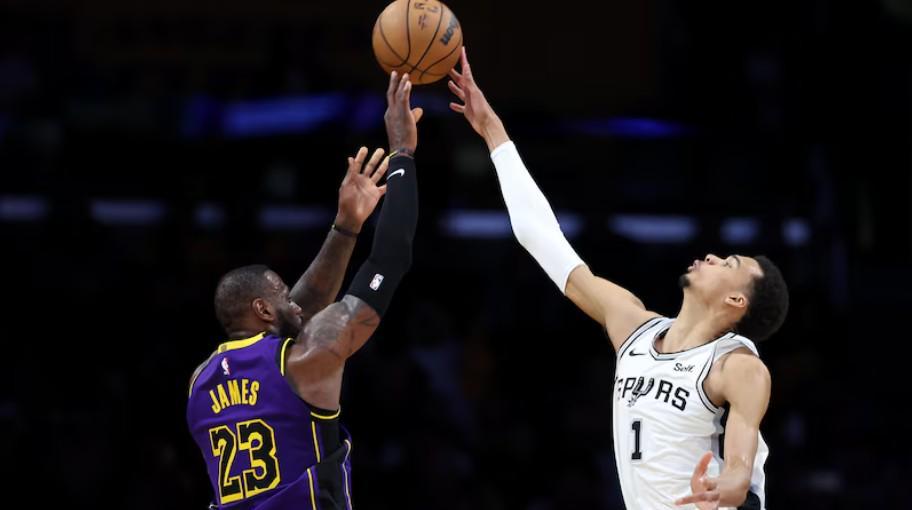 2025休赛期现役球员球星卡收藏榜：文班亚马蝉联榜首，詹姆斯紧随其后