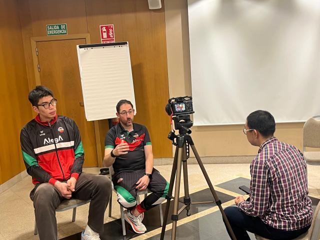 余嘉豪西乙教练：余嘉豪有潜力打西甲；非常欣赏他来西班牙的决定