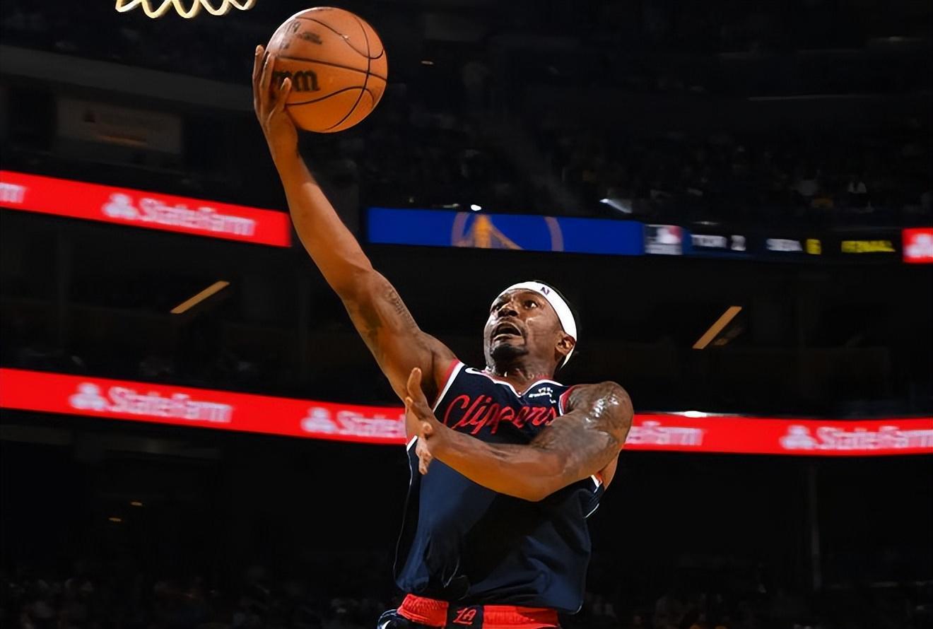 快船新援布拉德利-比尔：融入球队迅速，化学反应良好