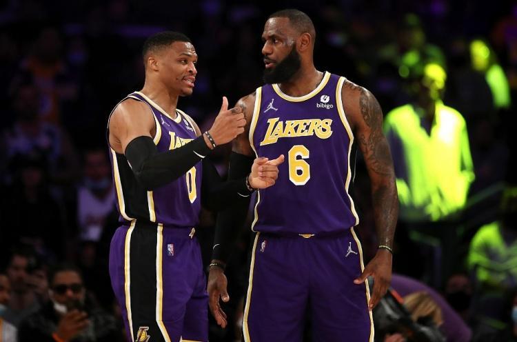 威少质疑詹姆斯不真诚：教父台词成导火索，媒体人证实争议