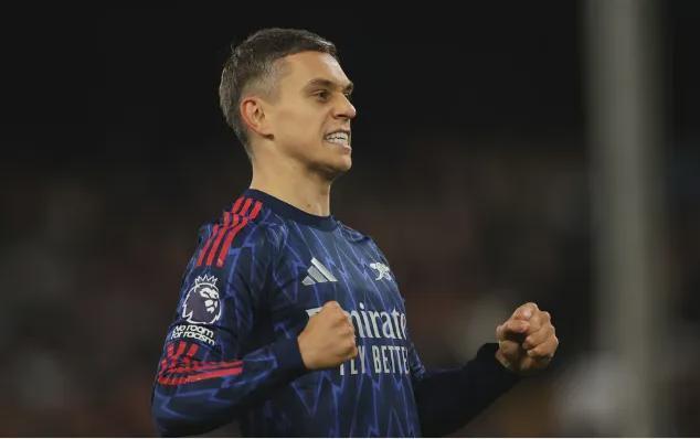 特罗萨德高效表现引热议，罗杰斯致敬亨利，克洛普拒比温格