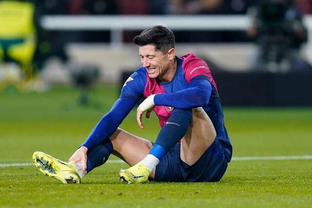 欧冠前瞻：巴萨2-1险胜奥林匹亚科斯，三冠王梦是否破灭？