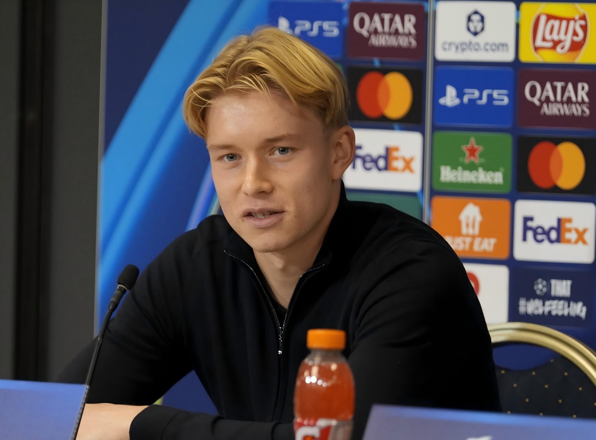 斯文松表态：全力支持科瓦奇，随时准备出战欧冠赛事