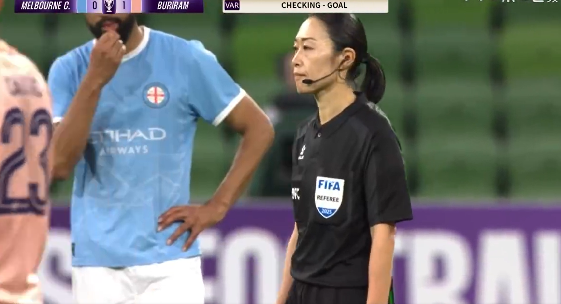 山下良美执法亚冠精英赛，曾让澳大利亚古德温成背景板