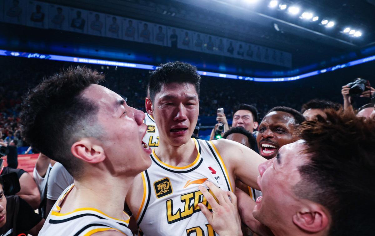 12月CBA六场重磅对决：广厦强敌环伺，张镇麟战旧主