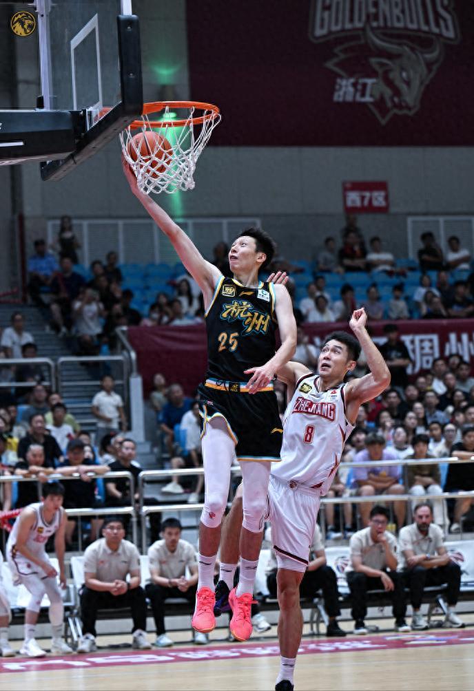 赵岩昊休赛期状态火热，或成广厦新赛季最大惊喜