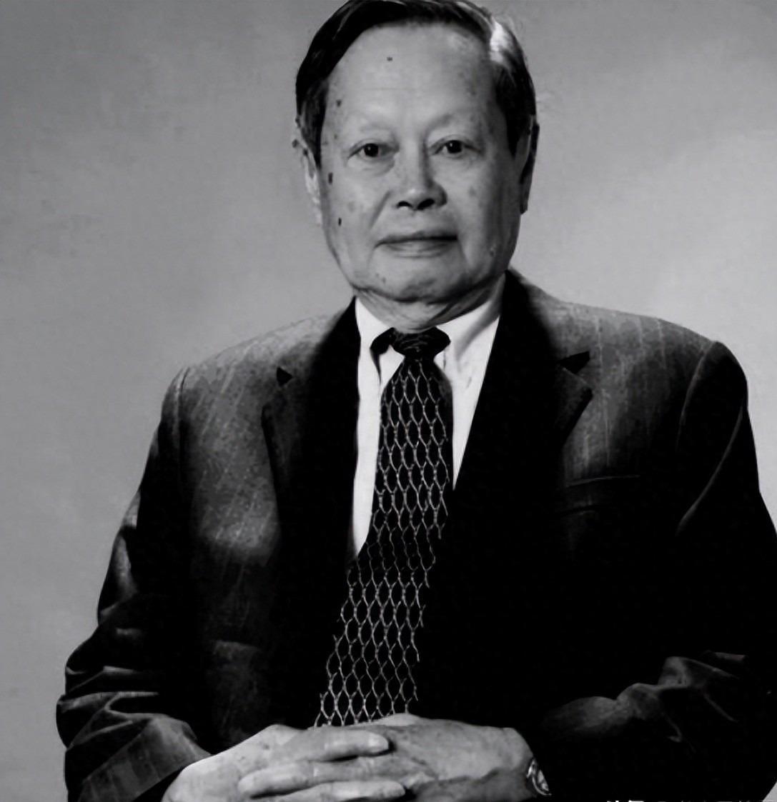 杨振宁告别仪式定于八宝山举行，与邓稼先追悼地点相同